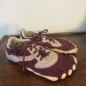 Vibram FiveFingers Burgundy Toe Shoes
